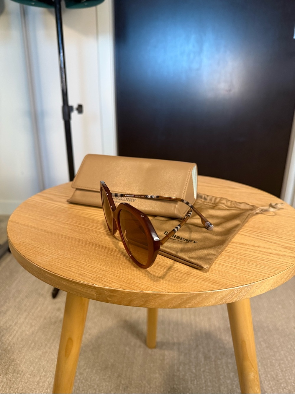 Burberry Bordeaux Sunglasses - Picture 2 of 3